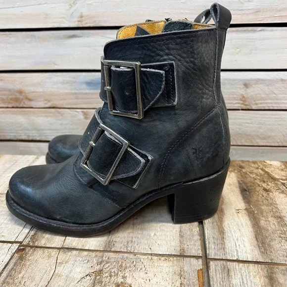 Frye Sabrina Engineer Moto Boots Black Leather Buckle USA Vintage 7M - Picture 2 of 11